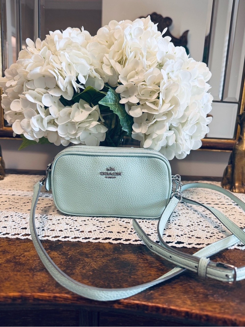 🩵Coach 53034 Mini Pebbled Leather Camera Crossbody Aqua Blue EU